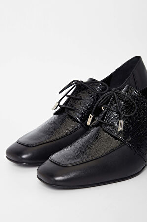 Tamer Tanca Kadın Hakiki Deri Siyah Rugan Topuklu Ayakkabı 33 7461 BN AYK SK23/24 SIYAH KRSK RGN