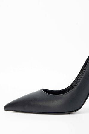 Tamer Tanca Kadın Vegan Siyah Stiletto Ayakkabı 909 9000 BN AYK SK23/24 SIYAH