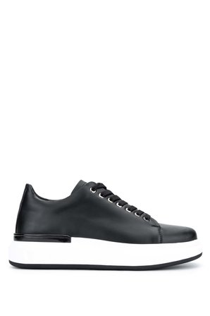 Tamer Tanca Erkek Hakiki Deri Siyah Sneakers & Spor Ayakkabı 381 19669 ERK AYK Y24 SIYAH