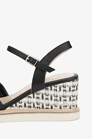 Valmenti Ottonya Kadın Siyah Hakiki Deri Sandalet 51 999-6 BN SNDLT Y24