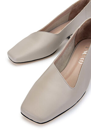 Tamer Tanca Kadın Hakiki Deri Vizon Topuklu Ayakkabı 923 01 BN AYK Y24 VIZON DR