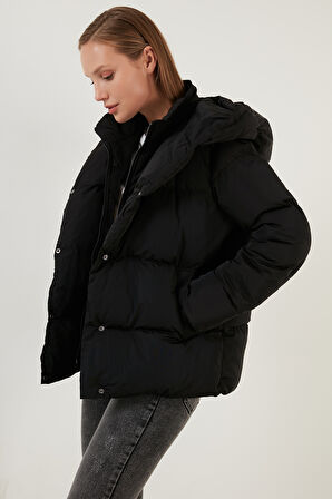 Lela Bayan Mont 497BUSE