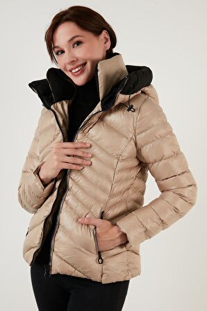 Lela Bayan Mont 6274120