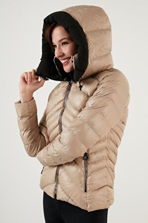 Lela Bayan Mont 6274120
