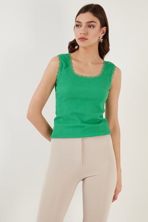 Lela Kadın Atlet 5864979