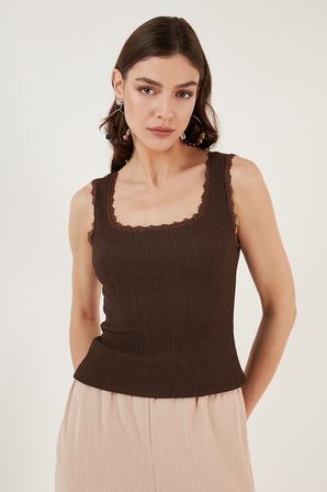Lela Kadın Atlet 5864979