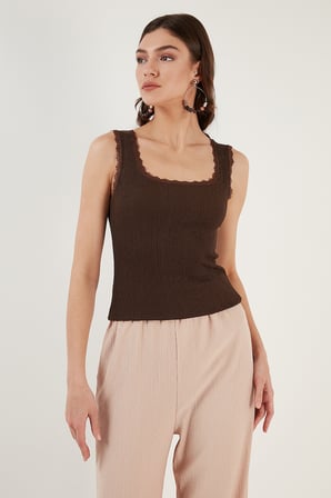 Lela Kadın Atlet 5864979