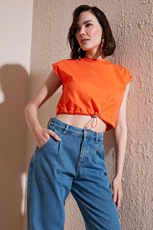 Lela Bayan T Shirt 5865587