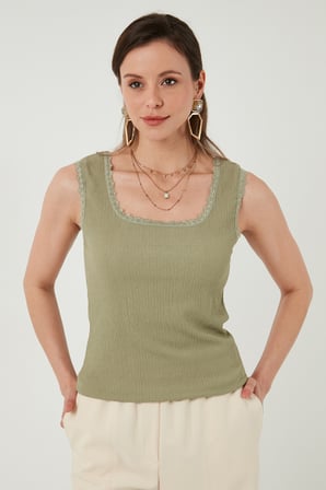 Lela Kadın Atlet 5864979
