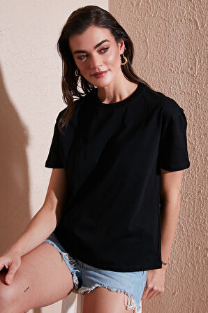 Lela Bayan T Shirt 5866097