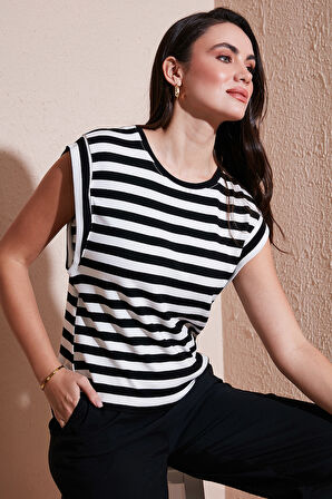 Lela Bayan T Shirt 5866103