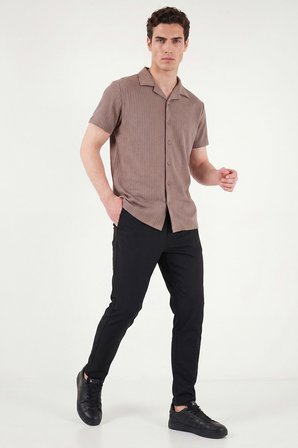 Buratti Pamuk Karışımlı Çizgi Dokulu Regular Fit Kısa Kollu Gömlek Erkek GÖMLEK 5904037 KAHVE