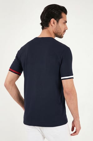 Buratti Bisiklet Yaka Kolları Renkli Şerit Detaylı T Shirt Erkek T SHİRT 5904060 LACİVERT