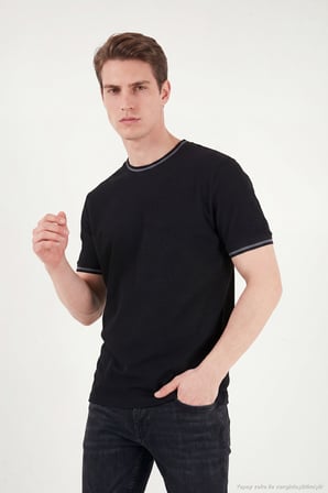Buratti Pamuklu Regular Fit Şerit Detaylı T Shirt Erkek T SHİRT 5904089 SİYAH