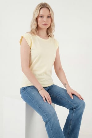 Lela Bayan T Shirt 5864019