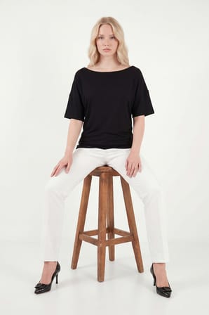 Lela Standart Fit Drape Detaylı Yarasa Kol T Shirt Bayan T SHİRT 5866962 SİYAH