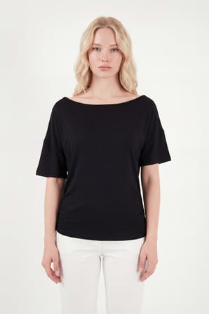 Lela Standart Fit Drape Detaylı Yarasa Kol T Shirt Bayan T SHİRT 5866962 SİYAH