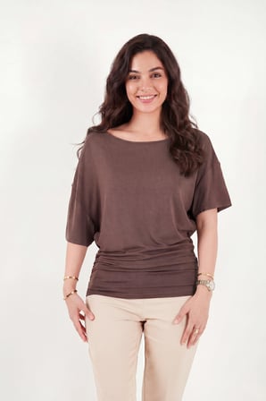 Lela Standart Fit Drape Detaylı Yarasa Kol T Shirt Bayan T SHİRT 5866962 KAHVE