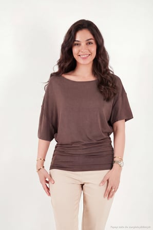 Lela Standart Fit Drape Detaylı Yarasa Kol T Shirt Bayan T SHİRT 5866962 KAHVE