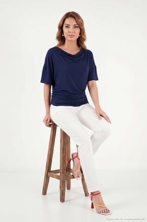 Lela Standart Fit Drape Detaylı Yarasa Kol T Shirt Bayan T SHİRT 5866962 LACİVERT