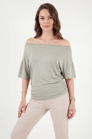 Lela Standart Fit Drape Detaylı Yarasa Kol T Shirt Bayan T SHİRT 5866962 Olive