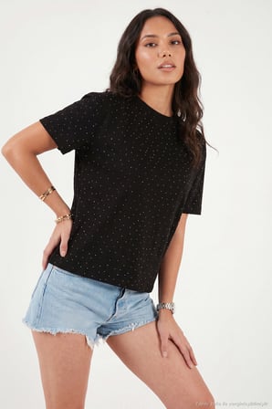 Lela Rahat Kalıp Bisiklet Yaka Taş Detaylı T Shirt Bayan T SHİRT 5866943 SİYAH