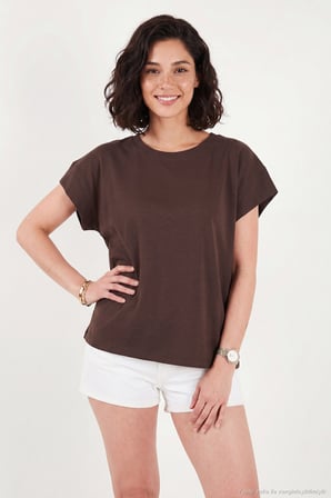 Lela Pamuklu Rahat Kalıp Bisiklet Yaka T Shirt Bayan T SHİRT 5866955 KAHVE
