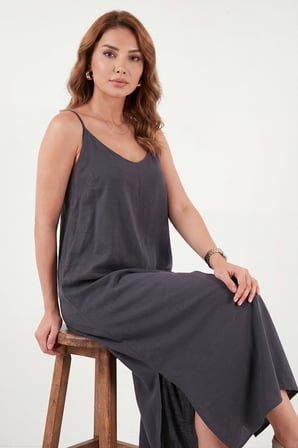 Lela Rahat Kalıp Yırtmaç Detaylı Maxi Elbise Bayan ELBİSE 5862726 FÜME