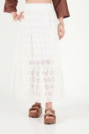 Lela Yüksek Bel Lastikli Brode İşlemeli Volanlı Maksi Boy Etek Bayan ETEK 5866929 EKRU