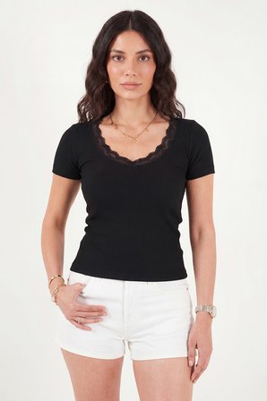 Lela Pamuklu Dantel Detaylı V Yaka Fitilli Bluz Bayan BLUZ 5866933 SİYAH