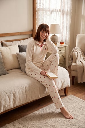 Lela Desenli Yumuşak Dokulu Yarım Fermuarlı Dik Yaka Pijama Takımı Kadın PİJAMA TAKIMI 6575017 KREM