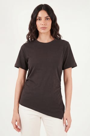 Lela Pamuklu Yanı Büzgülü Asimetrik Kesim Bisiklet Yaka T Shirt Bayan T SHİRT 5867017 KAHVE