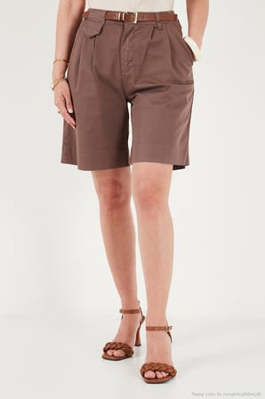 Lela Pamuklu Loose Fit Pileli Kemerli Bermuda Şort Bayan ŞORT 668YP5439 AÇIK KAHVE