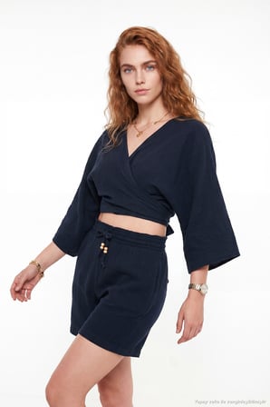 Lela Pamuklu Regular Fit Bağlamalı Crop Kimono Bayan KİMONO 668YL2783 LACİVERT