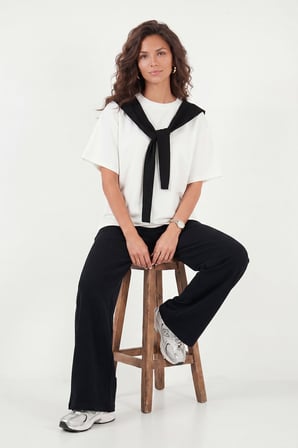 Lela Rahat Kalıp Bisiklet Yaka Omuz Şal Detaylı T Shirt Bayan T SHİRT 5867044 EKRU-SİYAH