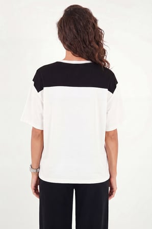 Lela Rahat Kalıp Bisiklet Yaka Omuz Şal Detaylı T Shirt Bayan T SHİRT 5867044 EKRU-SİYAH