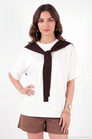 Lela Rahat Kalıp Bisiklet Yaka Omuz Şal Detaylı T Shirt Bayan T SHİRT 5867044 EKRU-KAHVE