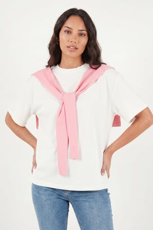 Lela Rahat Kalıp Bisiklet Yaka Omuz Şal Detaylı T Shirt Bayan T SHİRT 5867044 EKRU-PEMBE