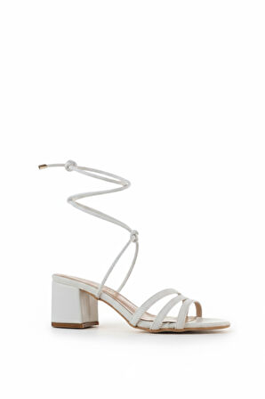 Kadın Pc-52265 Kare Burun Bilekten Bağlamalı Topuklu Sandalet - Beyaz | 40