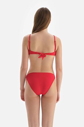 Kırmızı Straplez Bikini Üst
