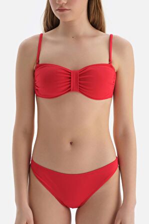 Kırmızı Straplez Bikini Üst