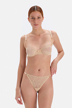 Bej Dantel Detaylı Külot