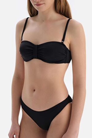 Siyah Straplez Bikini Üst