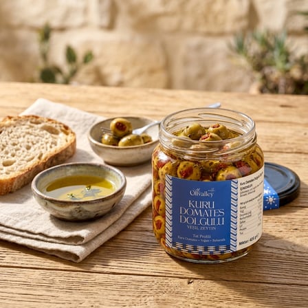 Kuru Domates Dolgulu Yeşil Zeytin 425 g