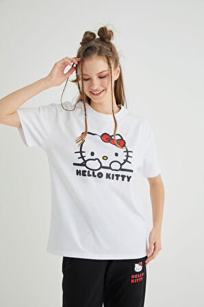 Lisanslı Baskılı Basic Beyaz T-shirt Relaxed