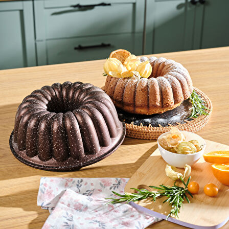 Karaca Cake Pro Lina Kahverengi Döküm Dilimli Kek Kalıbı 25,5 Cm