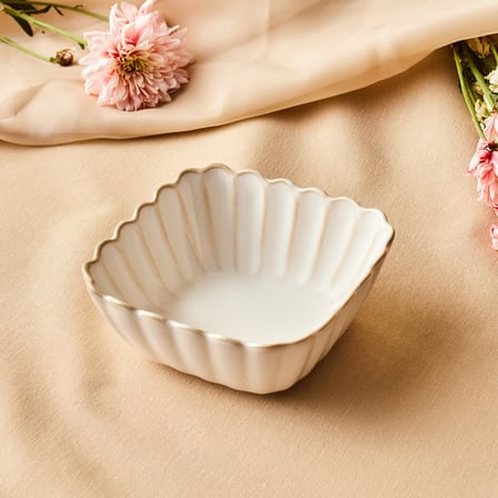 Karaca Daisy Kare Kase 13 cm