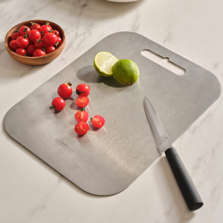 Karaca 304 Paslanmaz Çelik Kesme Tahtası Inox 26 x 34 cm 