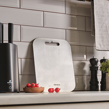 Karaca 304 Paslanmaz Çelik Kesme Tahtası Inox 26 x 34 cm 