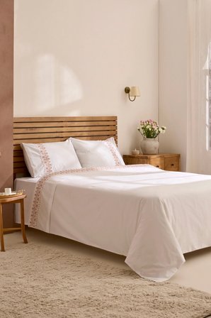 Karaca Home Merletto %100 Pamuk Kanaviçe Nakışlı Çift Kişilik Nevresim Takımı Beyaz